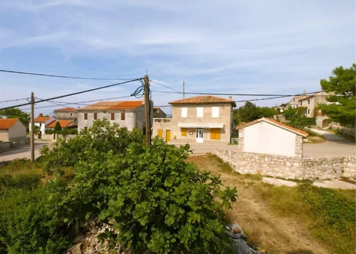 Apartament Lumanera *